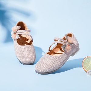 Platte schoenen meisjes lederen prinses lovertjes kinderbloem kleine baby zilver 2023 lente kinderen vlindermeisjes