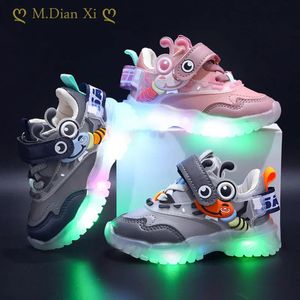 Chaussures plates printemps et automne antidérapant mignon petite abeille garçons et filles petits enfants bébé enfant en bas âge chaussure LED chaussures de sport légères 231019