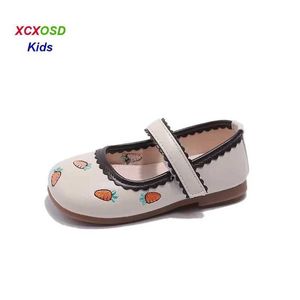 Platte schoenen xcxosd Kids Childrens Studenten School PU Leer schoenen Leermodieus meisje Nieuwe Cartoon Carrot Flats Casual Loafer WX5.28