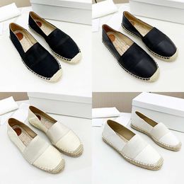 Platte Slippers Voor Vrouwen Sandalen Zomer Strand Slippers Outdoor Schoenen Casual Schoenen Lederen Loafers Met Doos 531