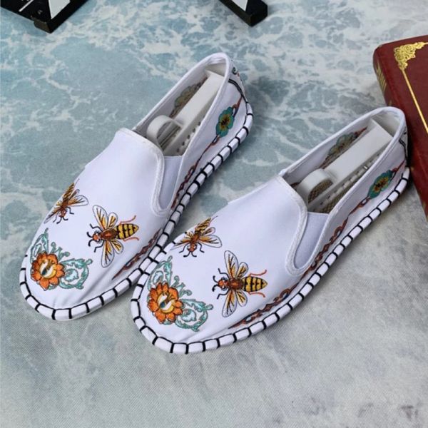 PLATOS Estilo chino Summer Slip On Spliss Shoes Mujeres Mujeres lindas Flores Oxford zapatos casuales bordados Mujeres EMPADRILLES