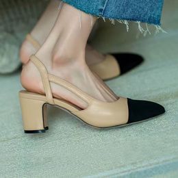 Ballerines chaussures de créateur talons slingback Paris marque chaussures habillées canaux femmes sandales de luxe célèbres mocassins en cuir véritable matelassé C103001