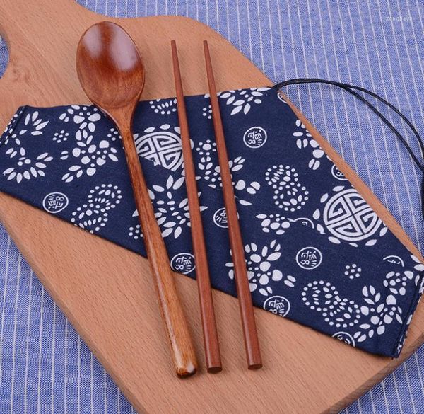 Ensemble de couverts bœufs en bois japonais et cuillère avec sac en tissu portable de table de table de table de mariage Favors Party Return Gift Wholesale