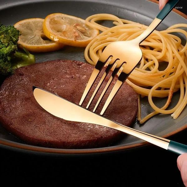 Conjuntos de cubiertos Juego de vajilla de oro negro de lujo de 24 piezas - Cuchillo de carne de acero inoxidable Tenedor Cuchara de café Cucharadita Apto para lavavajillas para K