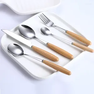 Conjuntos de cubiertos Set Tenedores y cuchara de acero inoxidable 1/2/4/62 PCS Mesa Mango de madera Cuchillo Postre Cucharas Cubiertos