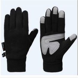 Fleece Letter Gloves Trendy Design Winter Glove A Winddichte Warm Mittens Men Men Women Telefinger Touch Screen Handschepen Buiten Fleece Glove Fashion Accessoires