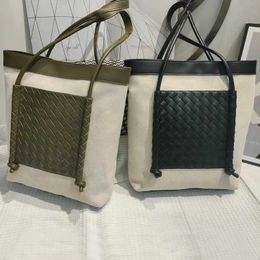 Flip Flap Tote Tas Designer Luxurys Handtas Vrouw Man geweven canvas 2023 Splicing Tote Echte koeienhuid Grote capaciteit Pijdelende mama schouderkoppelingszakken