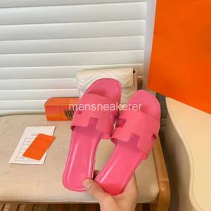 Flip oran klassieke casual slippers teen lederen sandalen schuifglaasjes zomer dame lazy 2024 open ontwerper sandaal flops hoge kwaliteit mannen dames schoenen 0o9q