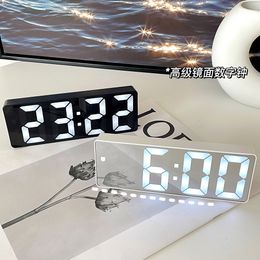 Vloer Klokken LED Klok Nachtkastje Smart Digitaal Alarm Desktop Tafel Elektronische Bureau Horloge Snooze Functie USB Wake Up 230613