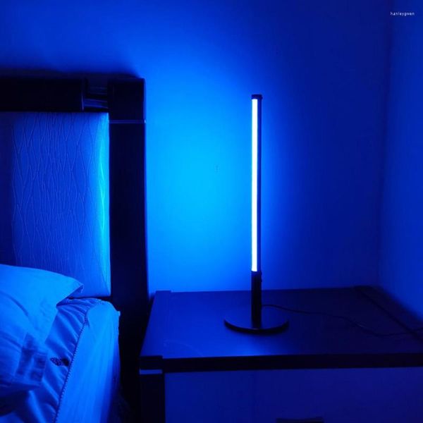 Lampade da terra 40CM Lampada a LED moderna RGB Light Camera da letto colorata Sala da pranzo Illuminazione per ambienti Home Decor per interni Lampada da terra # 20