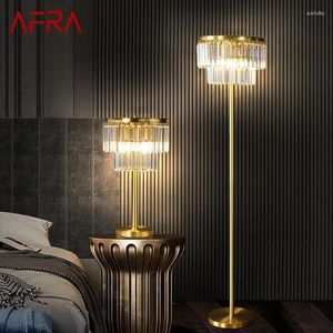 Lámparas de pie Afra lámpara de latón nórdica moderna lujosa sala de estar de dormitorio de cristal al lado del sofá LED LIGHT