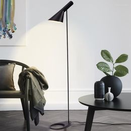 Vloerlampen E27 Hoeklamp Zwart Wit LED Verlichting Ontwerper Arne Jacobsen Voor Woonkamer Nordic