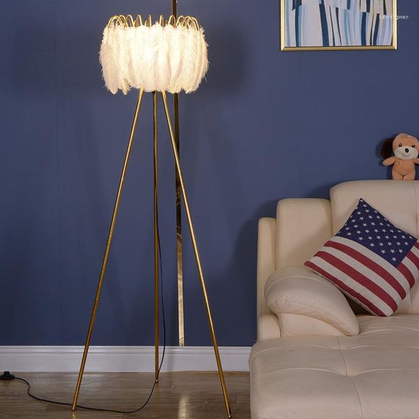 Lampadaires Plume Lampe Ins Net Rouge Lustre Moderne Minimaliste Créatif Chaud Et Romantique Fille Chambre Éclairage Nordique