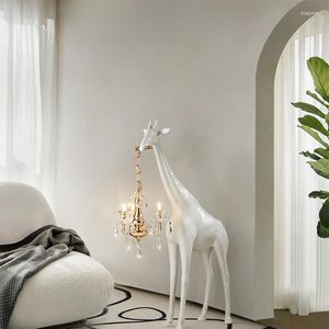 Floor Lamps Giraffe Lamp Post-Modern French Entry LUX Exhibition Hall Decoration Stand