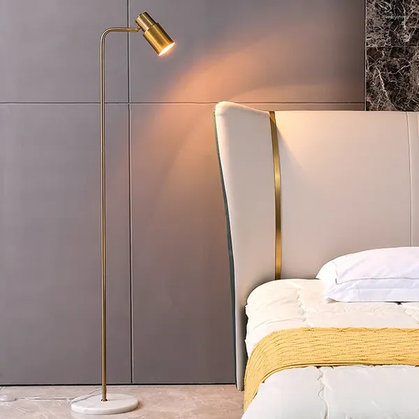 Lampadaires Lampe dorée Tête rotative à 180 degrés LED Salon debout Étude Lampe de lecture Chambre Lampes de chevet