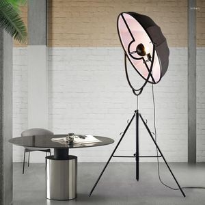 Lampadaire Loft Retro Industrial Style Nordic Personality Radar Studio Exploration Salon Chambre Creative Tripod Lampe