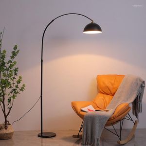 Vloerlampen Minimalistisch LED LAMP Woonkamer Sofa Decoratief visontwerp Sense omgeving Licht Standlicht Standlicht Home Decor