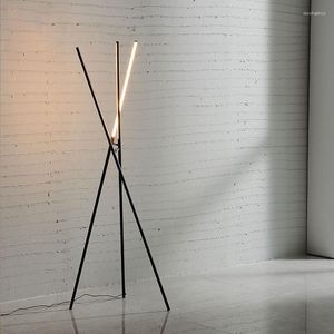 Lampadaires minimaliste trépied Led pour salon bureau éclairage chambre debout lumière Art déco atmosphère lumières maison