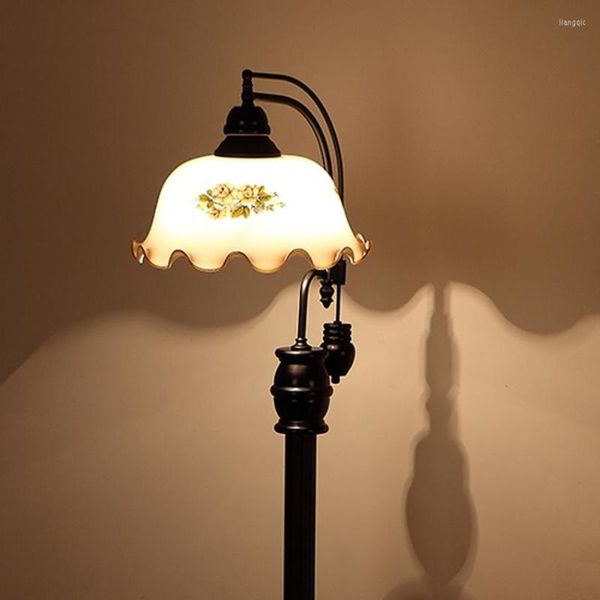 Lampadaires lampe moderne pastorale style européen rétro produit salon chambre chevet étude antique Shanghai debout