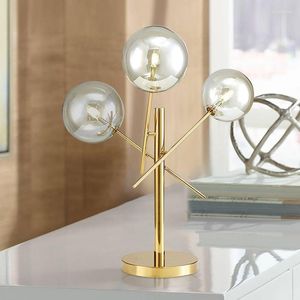 Vloerlampen Moderne LED TAFEL LAMP LAMT LICHT SCHADE GLAAG GLAAG VOOR SLAAPKAMER Woonkamer Bedide Gold Design