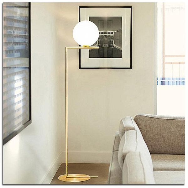 Lámparas de pie Diseño nórdico Moderno Oro cepillado MaBlack LED Lámpara alta de pie para sala de estar Salón de belleza