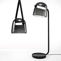 Lampadaires Nordic Light Luxe Salon Canapé Lampe Creative Personnalité Étude Et Chambre Verre De Chevet