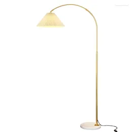 Lampadaires nordique minimaliste plissé tissu lampe à LED salon décor à la maison canapé coin debout table lumière chambre chevet