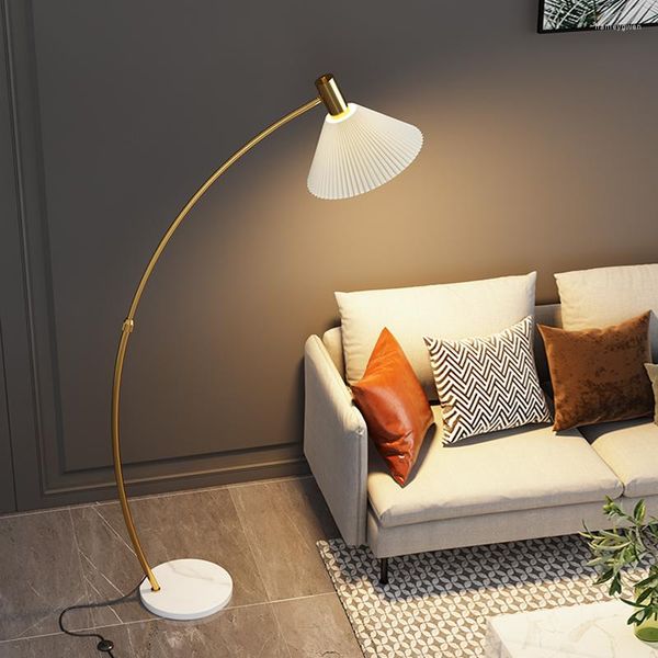 Lampadaires Nordic Modern Bedroom LED Lamp Home Fishing Décoratif Vertical Big Marble