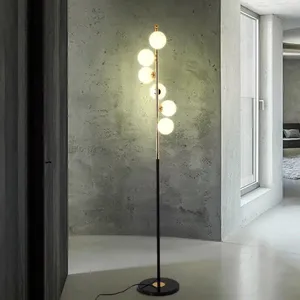 Vloerlampen Postmoderne Scandinavische Led-ontwerper Creatieve Bubble Glass Decor Staande lampen Woonkamer Studeerkamer Lamparmaturen