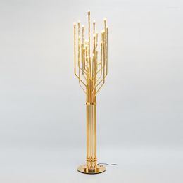 Lampadaires postmodernes lumière luxe créatif mode métal en fer forgé Villa modèle chambre salon chambre lampe d'étude
