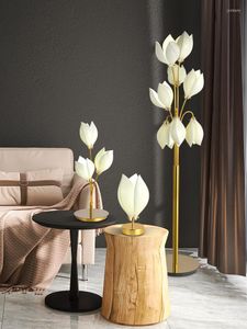 Lampadaires Postmoderne Minimaliste Salon Lumière De Luxe Atmosphère Villa En Céramique Magnolia Fleur Chambre Lampe De Chevet