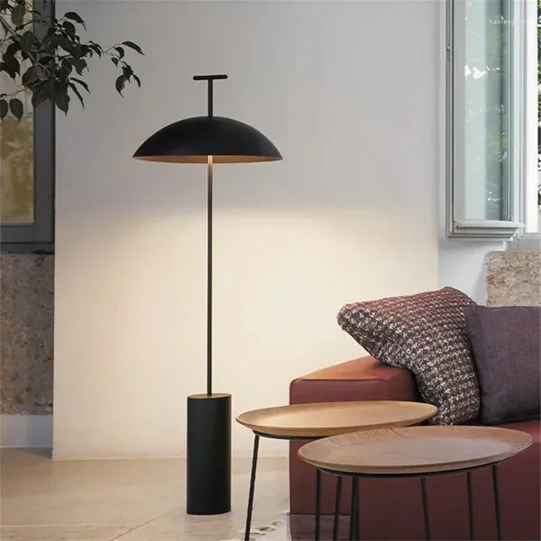 Lampes à la plancher scandi geen lampe minimaliste de conception industrielle rouge / noir / blanc salle de couchage canapé de vie