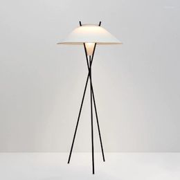 Vloerlampen Eenvoudige woonkamerlamp Modern minimalistisch statief Kunst Slaapkamer Studieontwerp