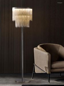 Vloerlampen Tassel Lamp Creatieve persoonlijkheid Verticale tafel Modern Italiaans licht Luxe Woonkamer Decoratief