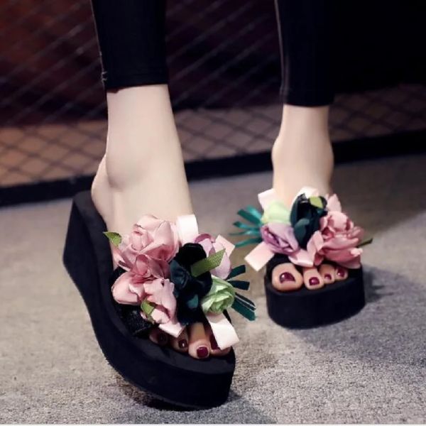 Flops Summer New Outside Korean Style Fashion Calages plate-forme découpe fleurs plus taille 41 42 femmes flipflops dames sandals 2204