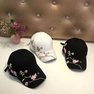 Floral Baseball Cap, Plum Blossom Hand Geborduurde honkbalpet, Wash Cotton Hat, Hat for Women, Summer Hat