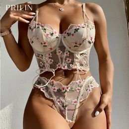 Lingerie bordada floral sexy feminina sutiã com armação roupa íntima transparente 2 peças 240117