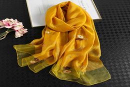 Broderie florale écharpe en soie pour les femmes Real Silk and Wool Winter Scarves châles Hijab Wraps Bandana Foulard Stoles9431457