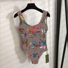 Bloemenprint bodysuit badmode designer badpakken voor vrouwen sexy gewatteerde zwemkleding uit één stuk zomer strandkleding