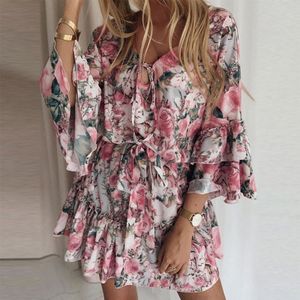 Impression florale robe femme à manches courtes à manches à manches mini pour femmes élégant en V cou de cou doux robes mignonnes vestidos 240418