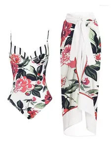 Floral Stripe Print Patchwork Swimwwear Feme Feme Fashion One Piece Maignement et couvrez la plage sans arrière Wear Sexy / 2024