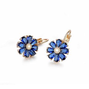 Boda floral Boho Studs Stud Pendiente Joyería linda Anillo de oreja para mujer Flor de circón Mujeres Placa de oro Estética Cz Zirconia cúbica Piercing Pendientes Venta al por mayor para novia