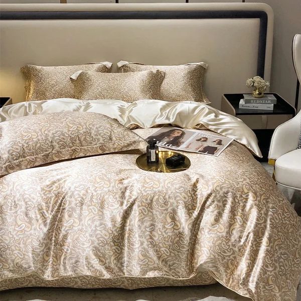 Ensemble de literie de mélange de mûris à fleurs imprimées couvercle de couette en satin de luxe avec feuilles highend lisse sets 240415