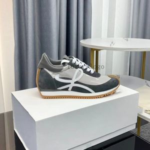 Flow Runner Sneakers Designer Heren Dames Casual schoenen in Nylon Suede Sneaker Upper Fashion Sport Ruuning klassieke schoenmaat 35-45 5.23 05