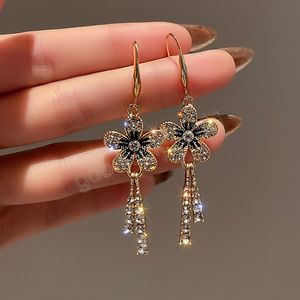 Bloem Dangle Oorbellen Voor Vrouwen Koreaanse Mode Froned Diamond Oorbellen Vrouwelijke Bruiloft Sieraden Gift