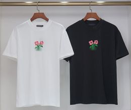 Créateur de broderies de fleurs T-shirt d'été à manches courtes t-shirts de luxe blancs femmes hommes tshirt tee-shens vêtements