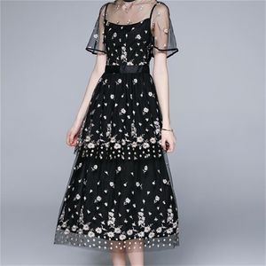 Robe de broderie de fleurs femmes manches volontaires lacets une ligne midi élégant piste vestide vestidos robe femme 210603