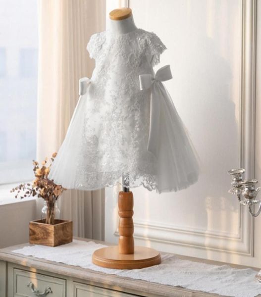Robes de filles de fleur stéréo dentelle applique robe de princesse blanche pour enfants Bow manches courtes tulle widding vêtements robe de bal A68962172241