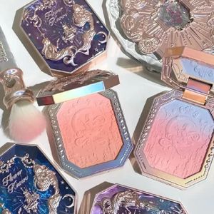 Flower Knows Cheek Blush Moonlight Zeemeermin Tri-Color Gradient Blusher in matte afwerking Vegan Cruelty Free Private Label Make-up 240111