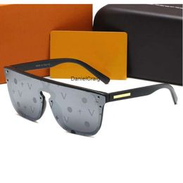 Bloemlens zonnebril met letter Designer merk zonnebril dames heren unisex reizende zonnebril zwart grijs strand adumbral 24